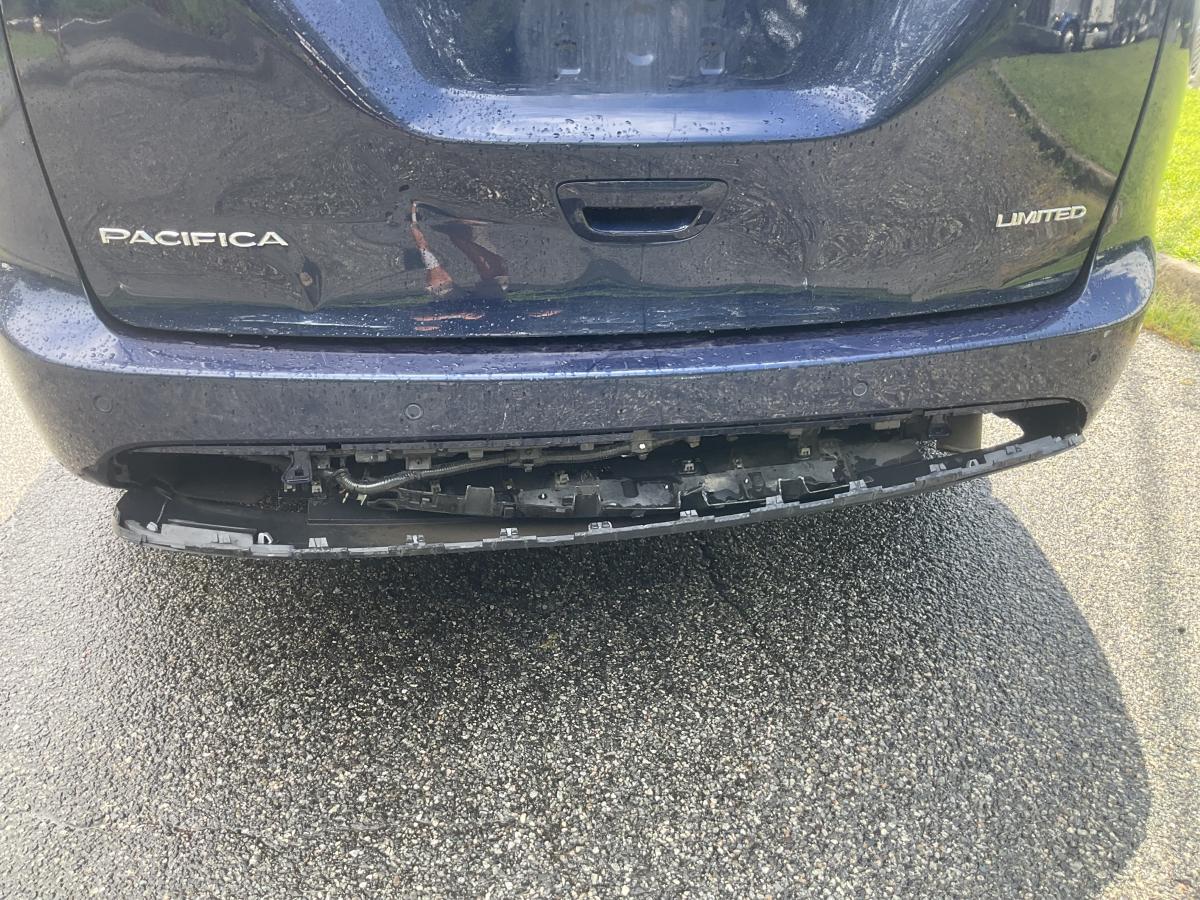 Chrysler Pacifica Limited 3.6 v6 Pentastar — Zerknijmy na uszkodzenia, zdjęcie 1
